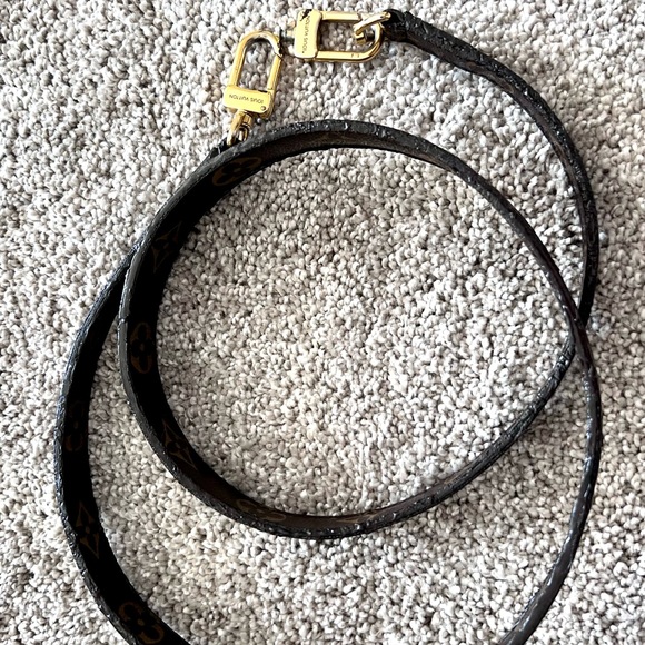 SOLD - Picture 1 of 3